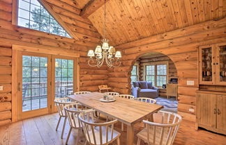 Photo 3 - Splendid Family Cabin w/ Hot Tub & Grill