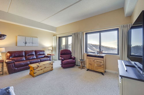 Photo 15 - Cozy Sugar Mountain Condo w/ Pool, Hot Tub Access