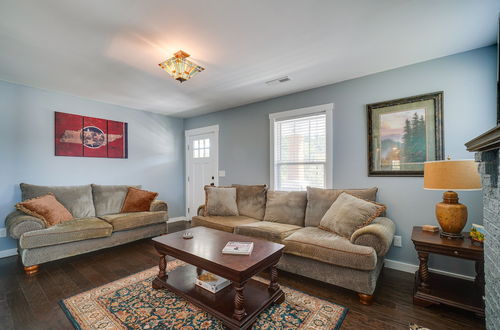 Photo 10 - Charming Knoxville Home: 2 Mi to Neyland Stadium