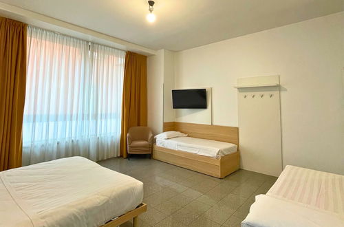 Photo 7 - Navigli Suites