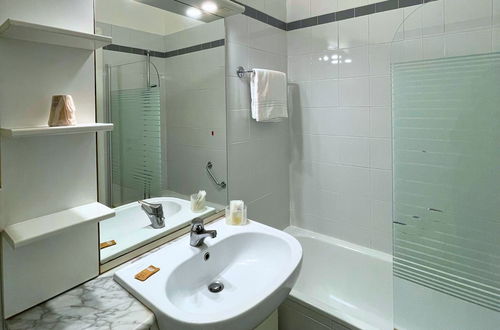 Photo 10 - Navigli Suites