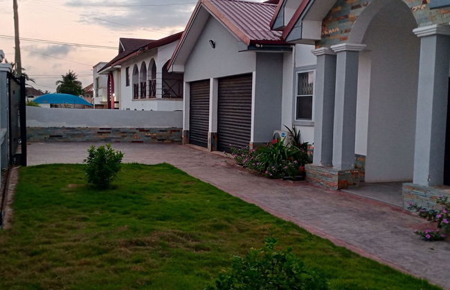 4 Bedrooms Family House Sakumono - Foto 22