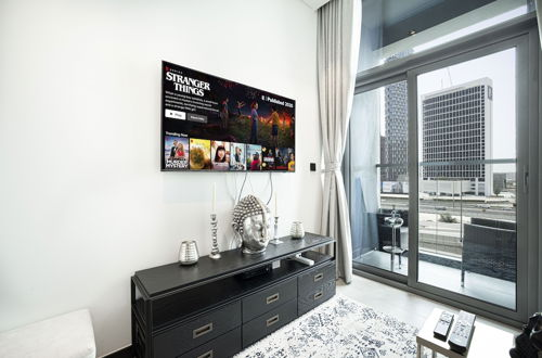 Photo 12 - Waves - The Suite Dubai Luxury Studio Waterfront Living