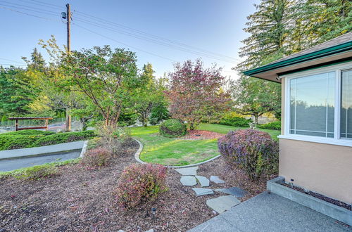 Photo 7 - Enchanting Puyallup Home w/ Spacious Deck