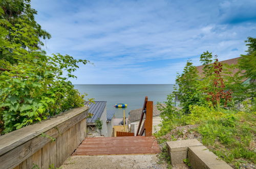 Foto 8 - Cozy Irondequoit Home on Lake Ontario