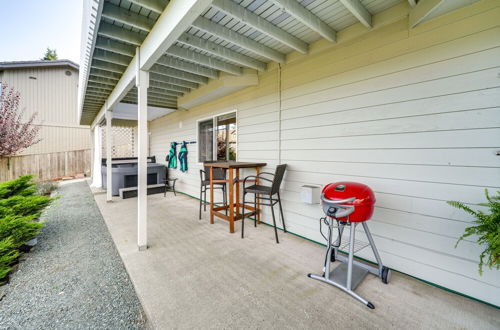 Photo 18 - Coastal Haven w/ Hot Tub & San Juan Island Views