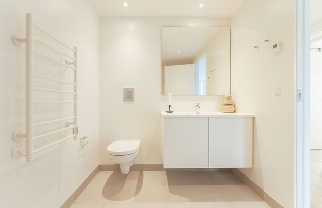 Nordic Swan Aparthotel | Seaview| Stunning 2Br Apt - Photo 16