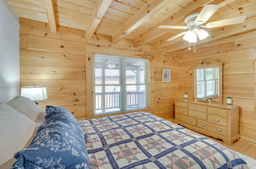 Photo 15 - Cozy North Carolina Cabin - Deck, Grill & Fire Pit