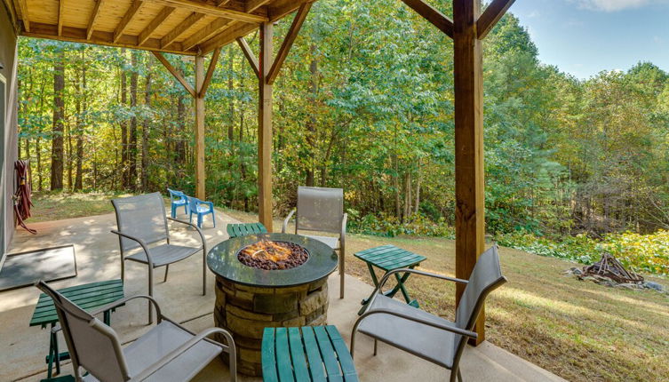 Foto 1 - Cozy North Carolina Cabin - Deck, Grill & Fire Pit