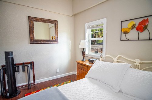 Photo 5 - Charming 2br/1ba Haven Near Exciting Downtown