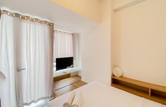 Foto 3 - Warm And Simply Look Studio Apartment At Tokyo Riverside Pik 2