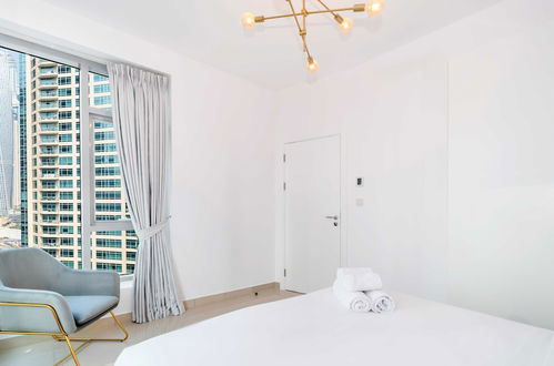 Photo 3 - LUX The Park Island Suite View 2