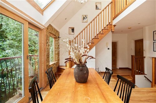 Photo 17 - The Hampstead Wonder - Spacious 4bdr House With Balcony