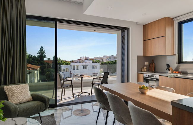 Sanders Olive - Chic 2-bdr Apt With Shared Pool - Foto 9