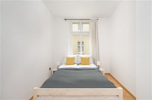 Photo 2 - Apartment Garbary 35 by Renters