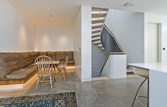 Photo 3 - Amazing South Kensington Mews House by Underthedoormat