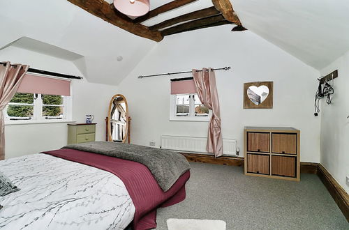 Photo 11 - 2 Bed Cottage Beautiful Setting Walk to Ironbridge