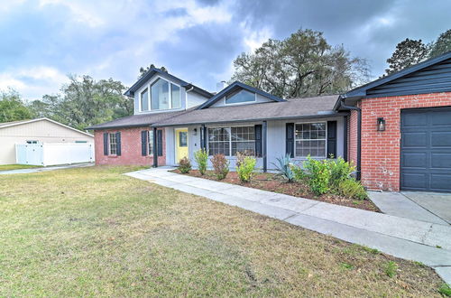 Photo 22 - Grand Valrico Home w/ Deck, Fire Pit & Yard