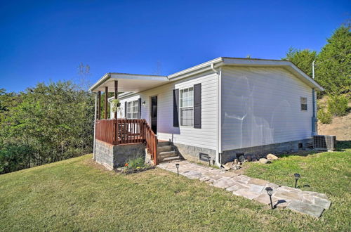 Photo 10 - Pet-friendly Midway Abode w/ Yard & Fire Pit