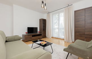 Photo 2 - Bałuckiego Apartment Warsaw by Renters