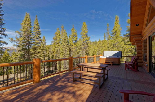 Photo 11 - Luxe Breck Cabin w/ Hot Tub, Bar + Mtn Views