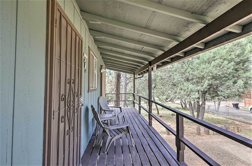 Foto 3 - Bright Pine Cabin: Direct Trail Access & Deck