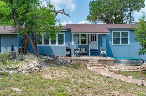 Photo 41 - Luxurious Haus With Firepit & Cowboypool - 6 Mins to Fred