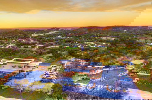 Photo 52 - Luxury Hill Country Villa With Pool-hot Tub-views