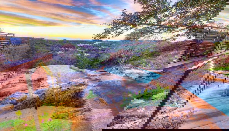 Photo 1 - Luxury Hill Country Villa With Pool-hot Tub-views