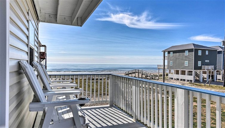Foto 1 - Family Surfside Beach Home - Just Steps to Shore