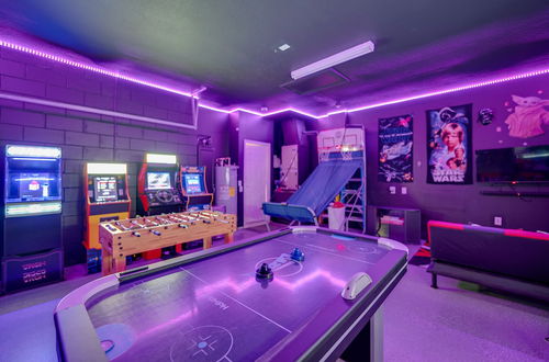 Photo 6 - Disney Escape With Arcade, Pool & Themed Rooms