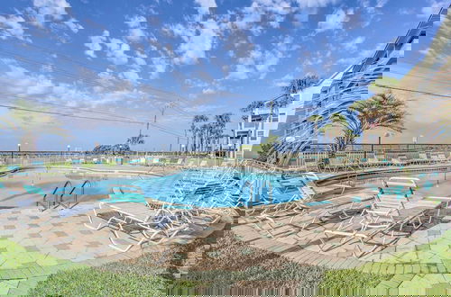 Foto 1 - Charming Miramar Beach Condo w/ Resort Perks