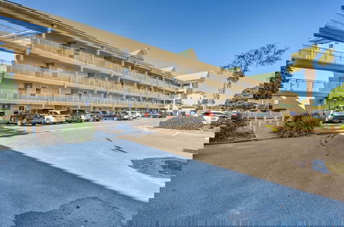 Foto 20 - Charming Miramar Beach Condo w/ Resort Perks