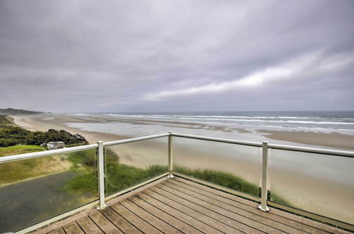 Photo 11 - Oceanfront South Beach Home W/hot Tub & Sauna