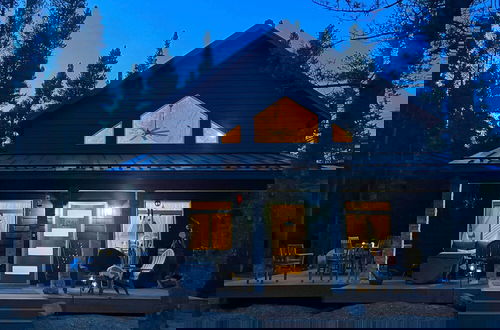 Photo 17 - Modern Mtn Cabin < 2 Mi to St Mary's Glacier