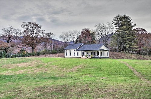 Foto 23 - Charming Fairview Home on 40-acre Horse Farm