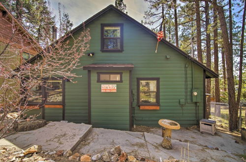 Foto 8 - Sunny Cabin w/ Hot Tub, Near Big Bear Lake