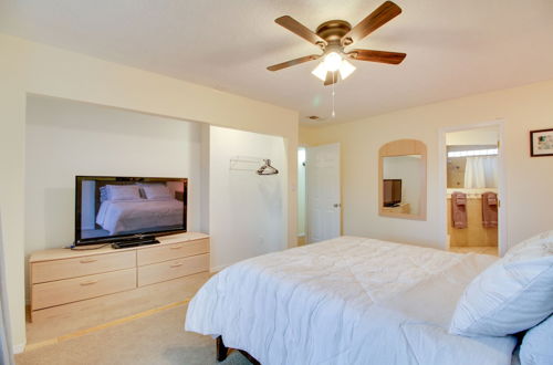 Photo 20 - Comfy Albuquerque Townhome < 6 Mi to Downtown