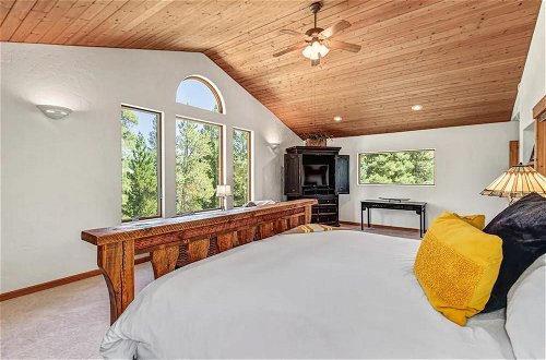 Foto 21 - Silverheels Lodge Luxury Mountain Chalet 25 Acres Double Garage Hot Tub