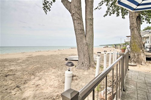 Photo 12 - Sunny, Modern Waterfront Cottage w/ Grill in Erie