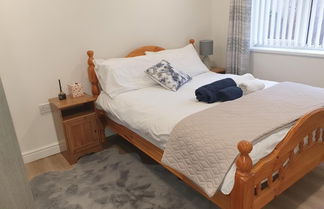 Photo 2 - Modern 1 bed Apartment, 10 Mins to Leeds City Cent