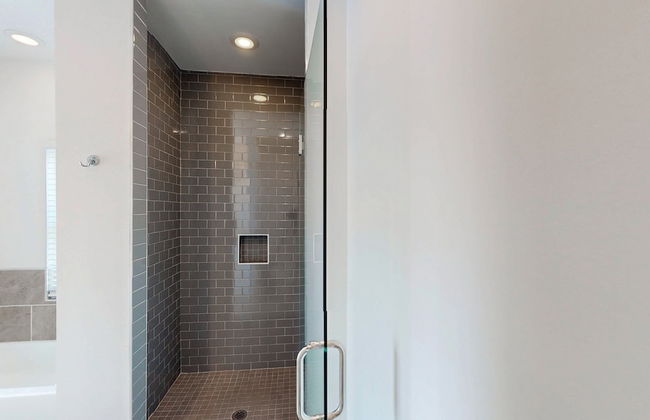 New Home 3br/2.5br w/ Kayak Access Sleeps 9 - Foto 23