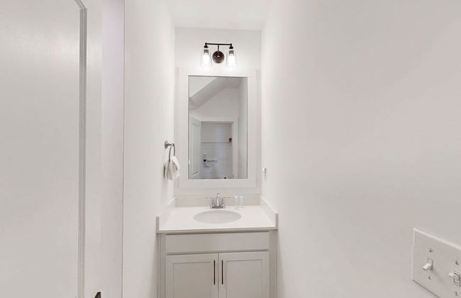 New Home 3br/2.5br w/ Kayak Access Sleeps 9 - Foto 19