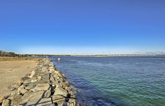 Photo 2 - Cozy Condo w/ Private Deck, Walk to Beach & Dining