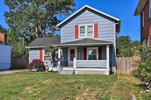 Photo 7 - Lorain Lake Cottage < 1 Mi to Lake Erie Fun