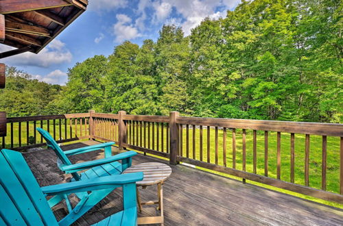 Photo 34 - Private Chester Home w/ Deck, Mins to Skiing