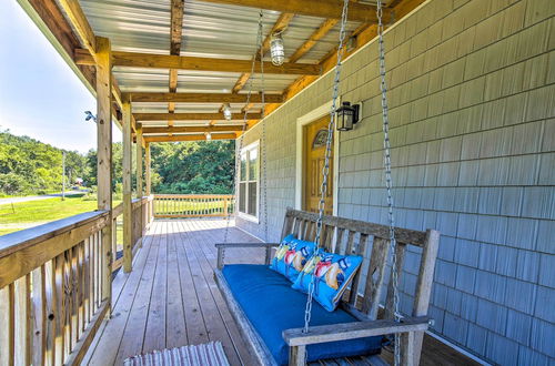 Photo 13 - Peaceful Kansas Cottage w/ Wraparound Deck