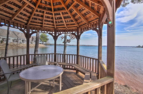 Photo 4 - Lake Keowee Condo w/ Balcony & Resort Amenities