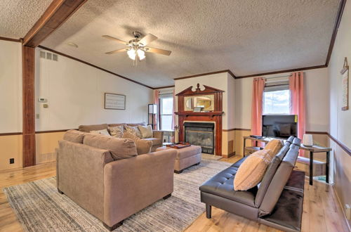 Photo 9 - Family Apartment w/ Fireplace & Front Porch