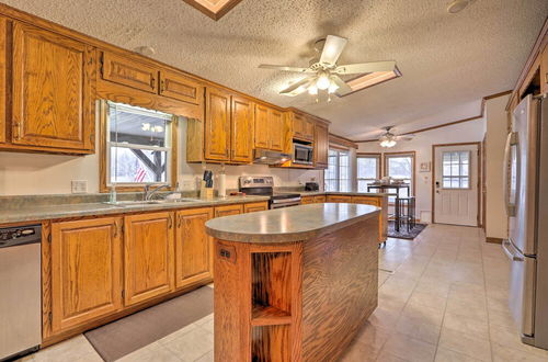 Photo 33 - Family Apartment w/ Fireplace & Front Porch